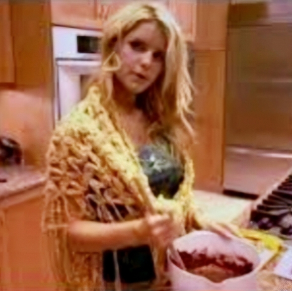 Jessica Simpson Inspired Newlyweds Shawl - Picture 2 of 9